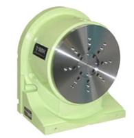 Plateau diviseur  table rotative verticale (axe horisontal)  entrainement direct par moteur couple. 1 axe de rotations
MMK matsumoto DD306